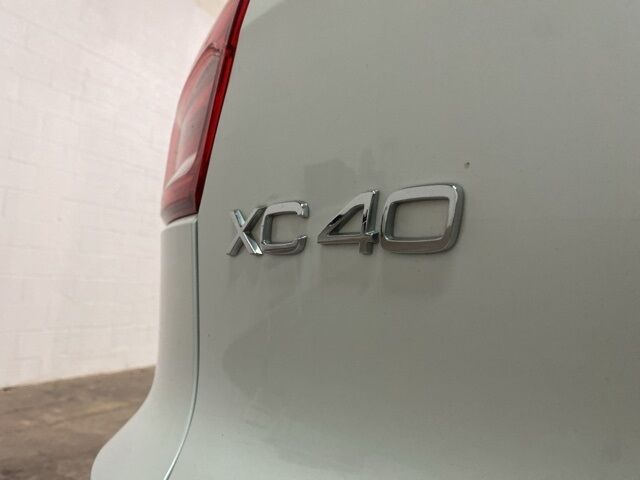 2023 Volvo XC40 B5 Plus Dark Theme Dallas TX