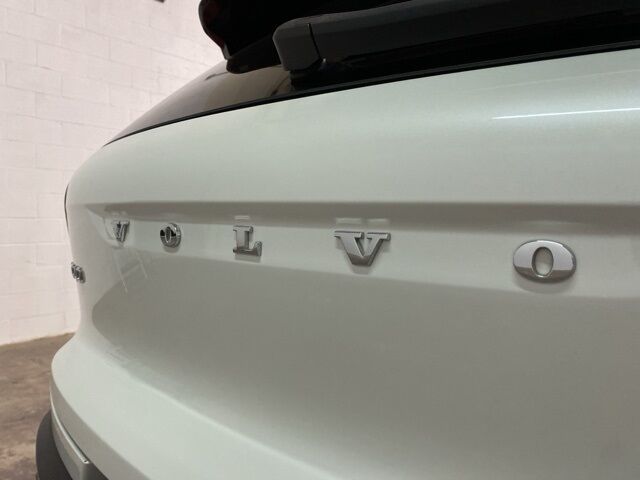 2023 Volvo XC40 B5 Plus Dark Theme Dallas TX