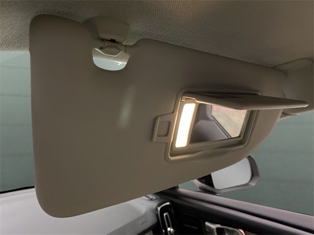 2023 Volvo XC40 B5 Plus Dark Theme Dallas TX