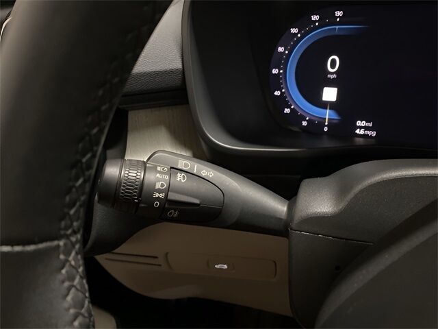 2023 Volvo XC40 B5 Plus Dark Theme Dallas TX