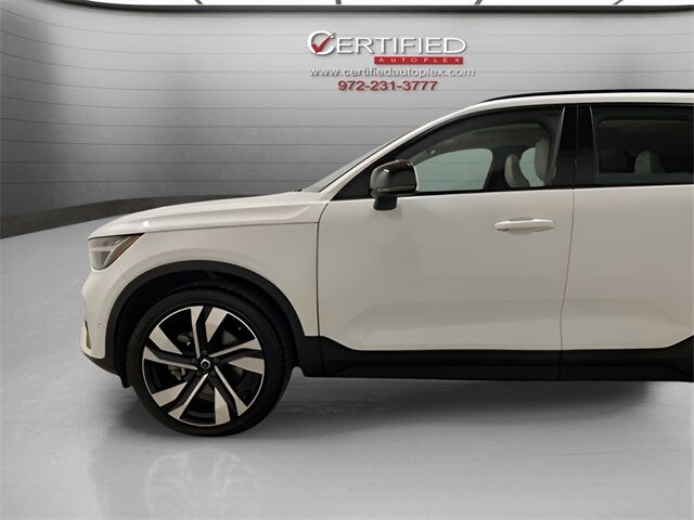 2023 Volvo XC40 B5 Plus Dark Theme Dallas TX
