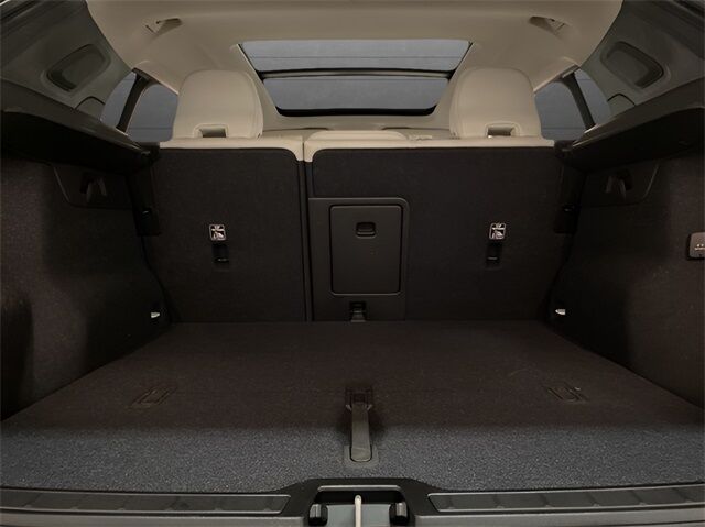 2023 Volvo XC40 B5 Plus Dark Theme Dallas TX