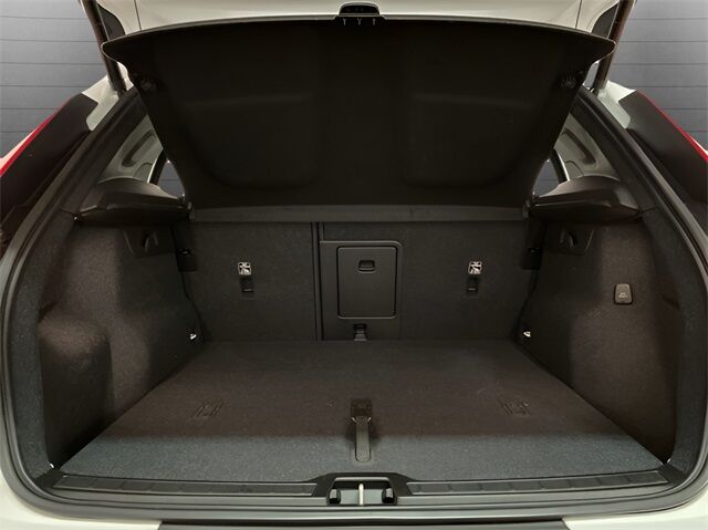 2023 Volvo XC40 B5 Plus Dark Theme Dallas TX