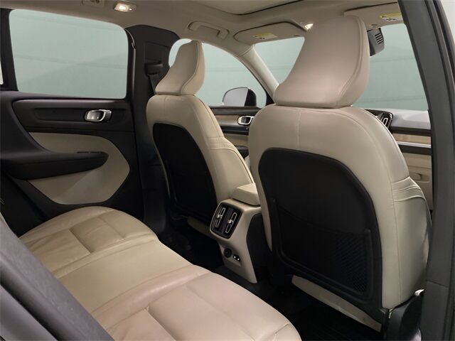 2023 Volvo XC40 B5 Plus Dark Theme Dallas TX
