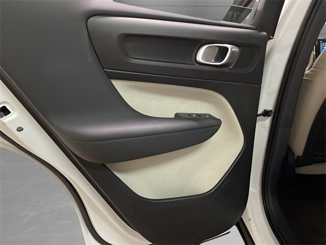 2023 Volvo XC40 B5 Plus Dark Theme Dallas TX