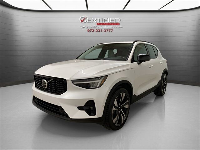 2023 Volvo XC40 B5 Plus Dark Theme Dallas TX