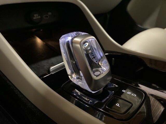 2023 Volvo XC40 B5 Plus Dark Theme Dallas TX