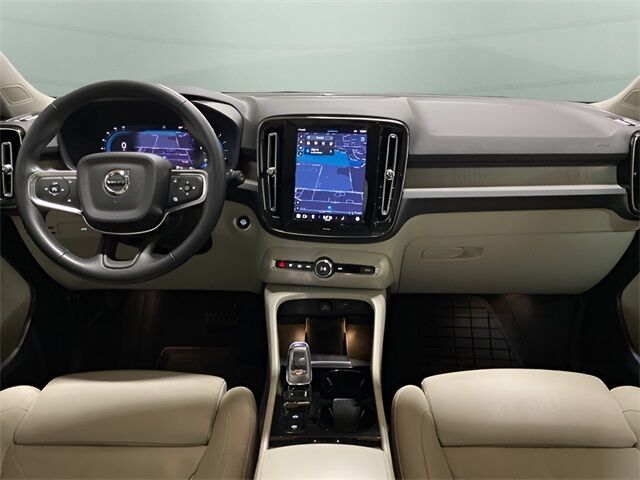 2023 Volvo XC40 B5 Plus Dark Theme Dallas TX