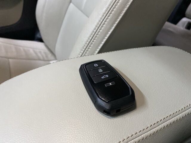 2023 Volvo XC40 B5 Plus Dark Theme Dallas TX