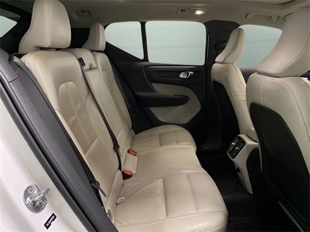 2023 Volvo XC40 B5 Plus Dark Theme Dallas TX