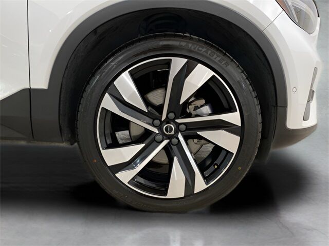 2023 Volvo XC40 B5 Plus Dark Theme Dallas TX
