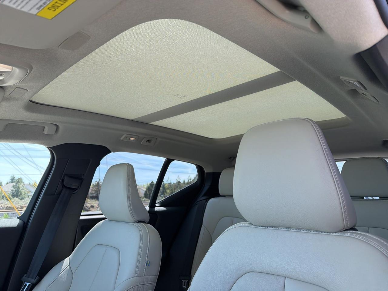 2023 Volvo XC40 B5 Plus Dark Theme Bend OR