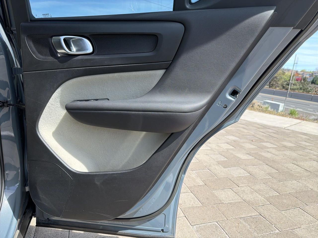 2023 Volvo XC40 B5 Plus Dark Theme Bend OR