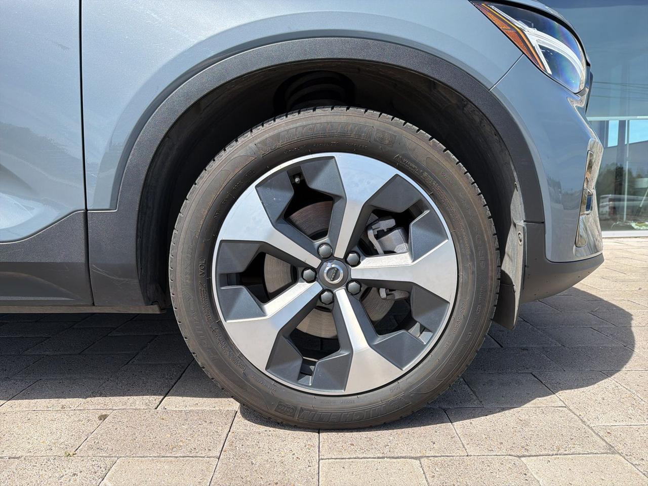 2023 Volvo XC40 B5 Plus Dark Theme Bend OR