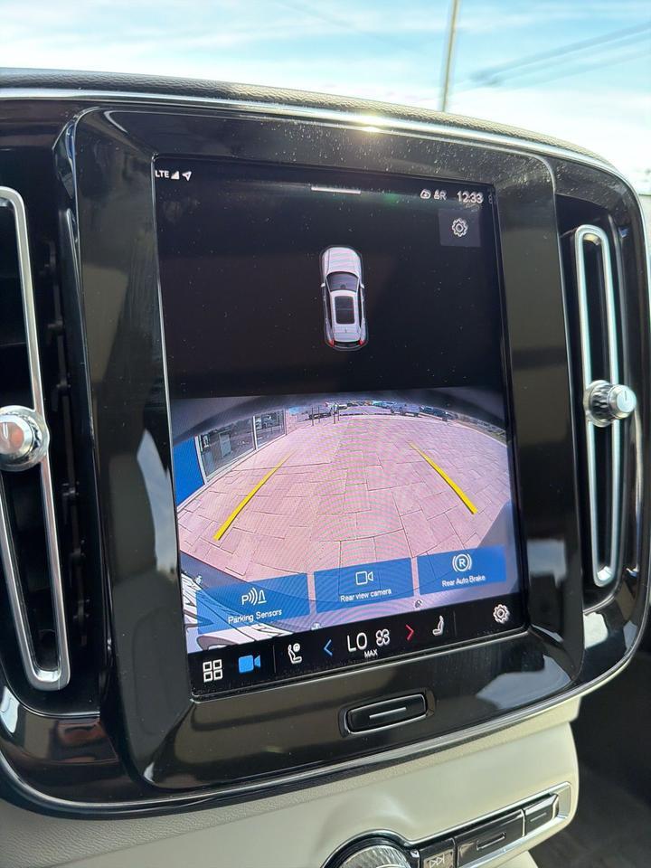 2023 Volvo XC40 B5 Plus Dark Theme Bend OR