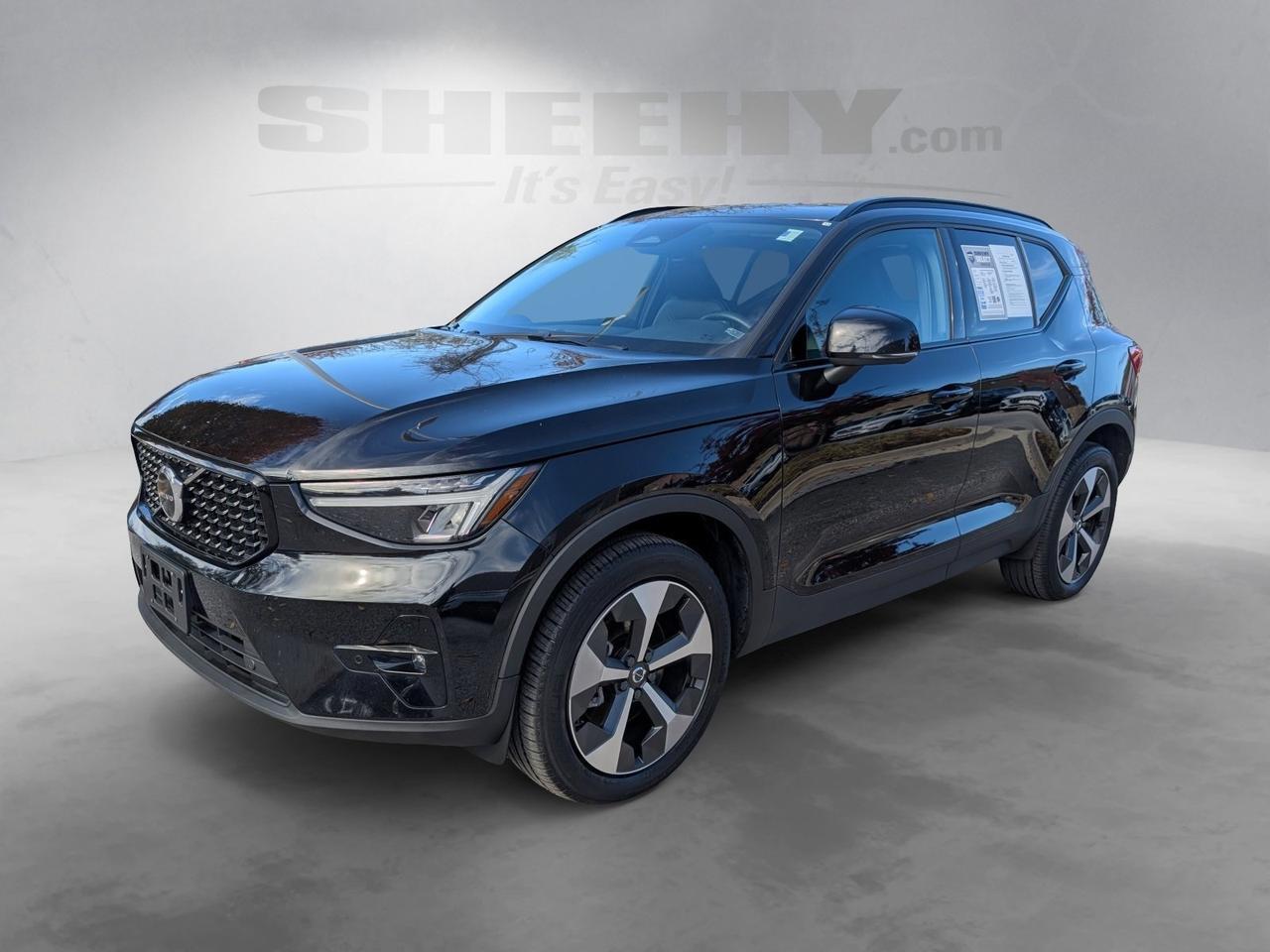 2023 Volvo XC40 B5 Plus Dark Theme Hagerstown MD