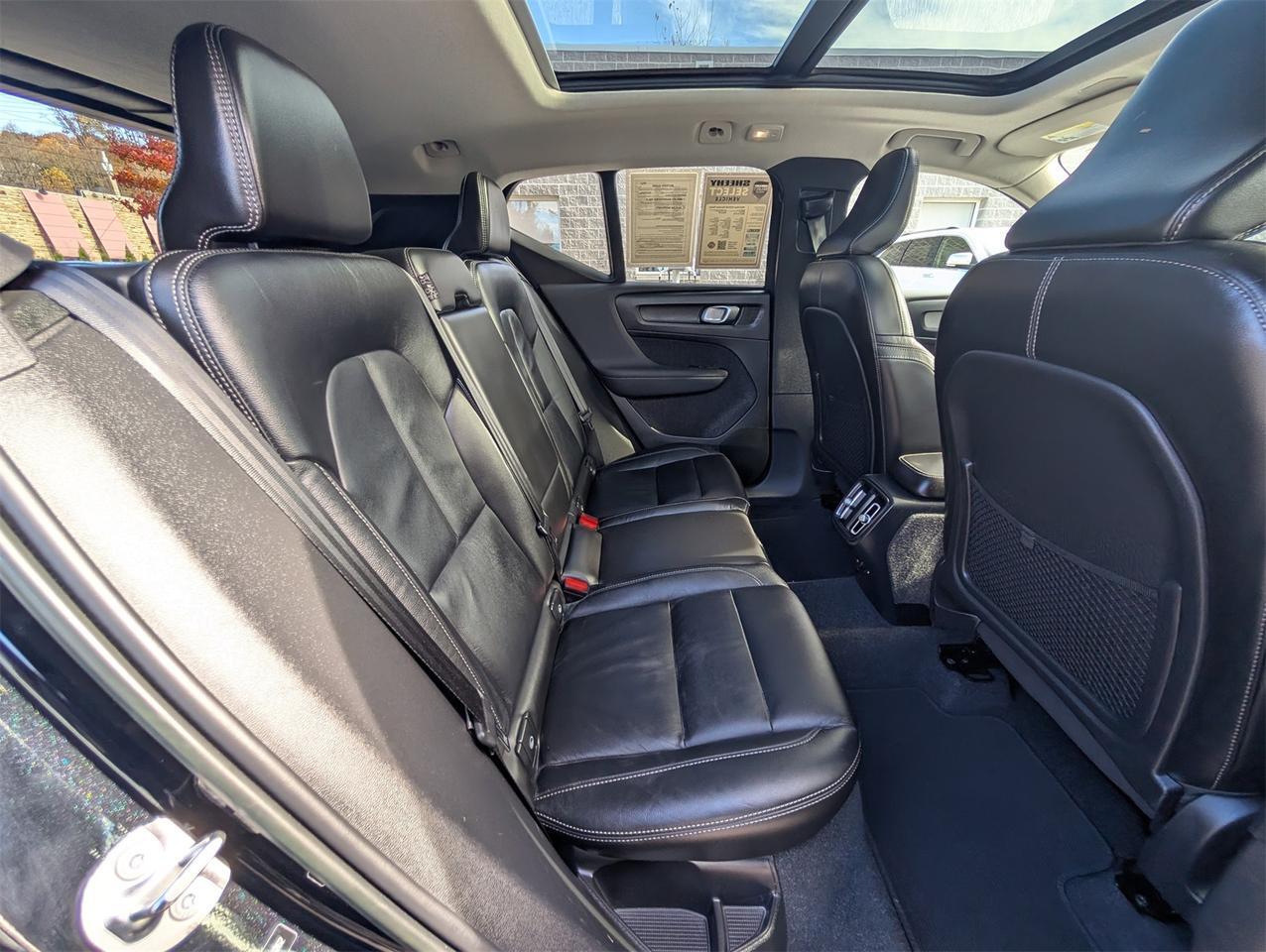 2023 Volvo XC40 B5 Plus Dark Theme Hagerstown MD