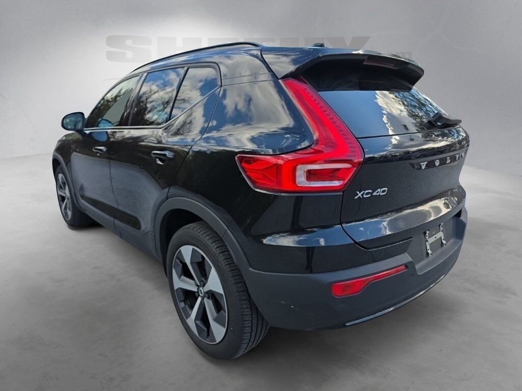 2023 Volvo XC40 B5 Plus Dark Theme Hunt Valley MD