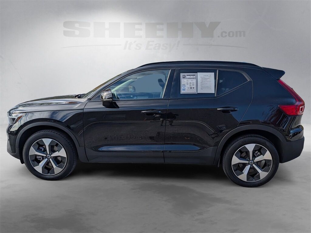 2023 Volvo XC40 B5 Plus Dark Theme Hunt Valley MD