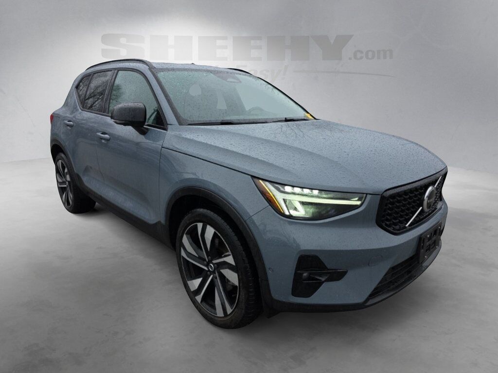 2023 Volvo XC40 B5 Plus Dark Theme Hunt Valley MD
