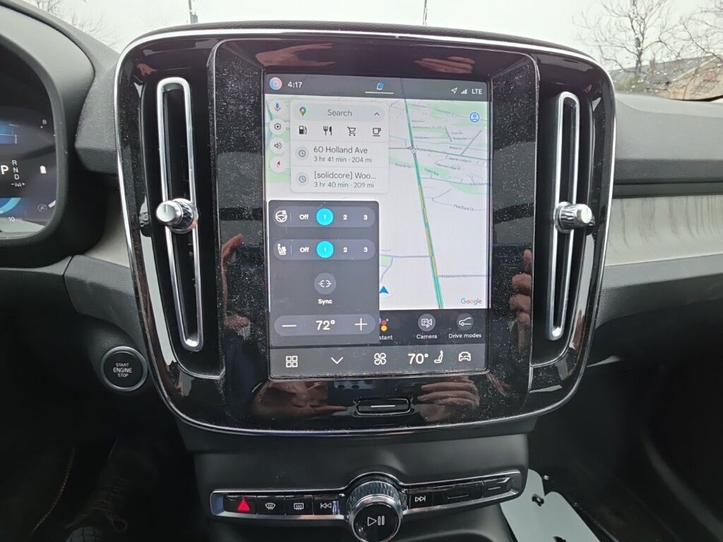 2023 Volvo XC40 B5 Plus Dark Theme Hunt Valley MD