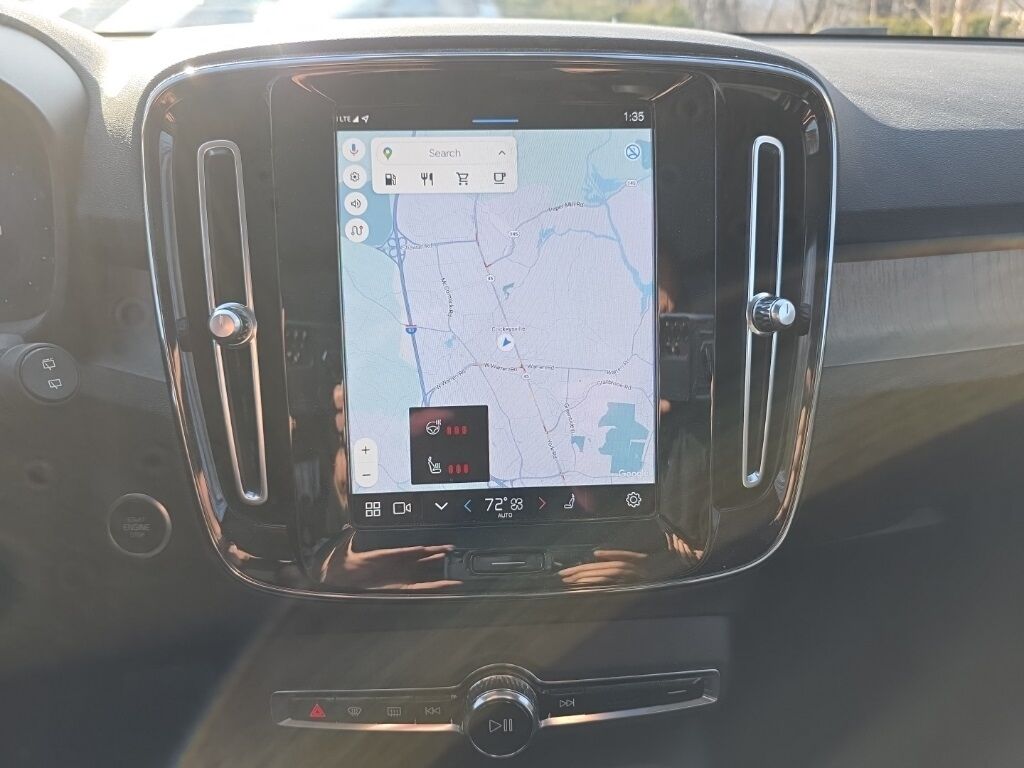 2023 Volvo XC40 B5 Plus Dark Theme Hunt Valley MD