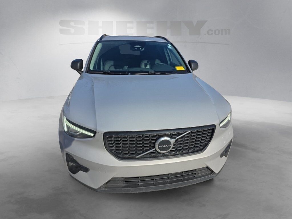 2023 Volvo XC40 B5 Plus Dark Theme Hunt Valley MD