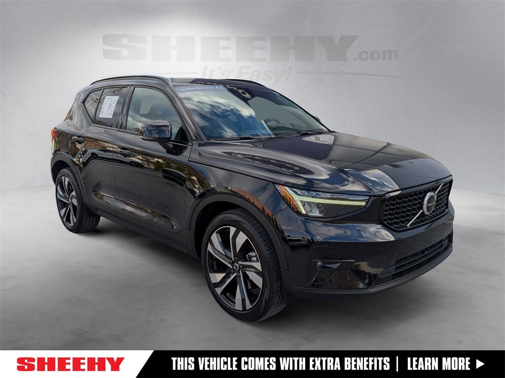 2023 Volvo XC40