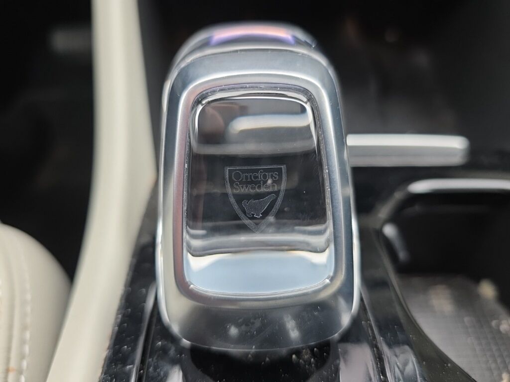 2023 Volvo XC40 B5 Plus Dark Theme Hunt Valley MD