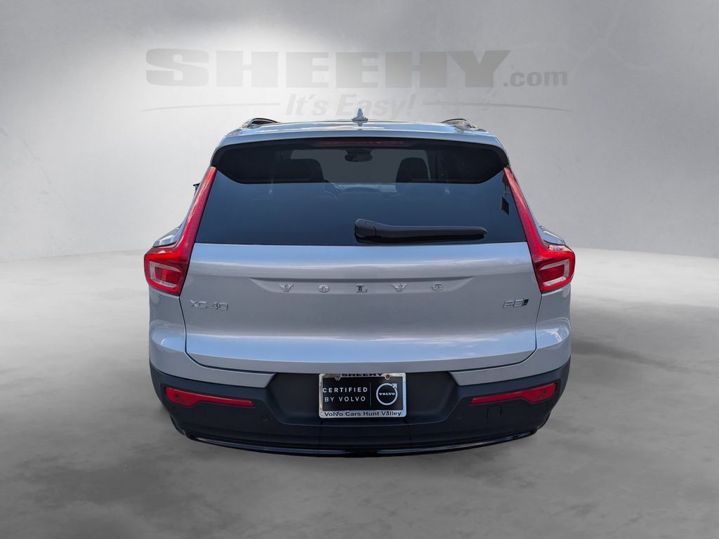 2023 Volvo XC40 B5 Plus Dark Theme Hunt Valley MD