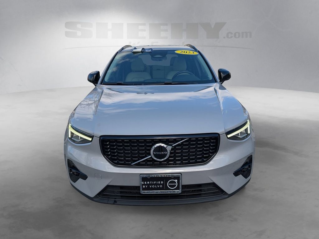 2023 Volvo XC40 B5 Plus Dark Theme Hunt Valley MD