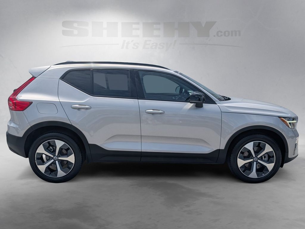 2023 Volvo XC40 B5 Plus Dark Theme Hunt Valley MD