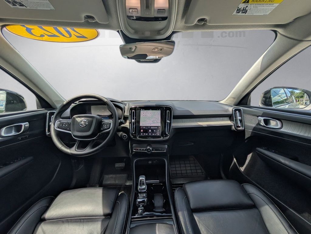 2023 Volvo XC40 B5 Plus Dark Theme Hunt Valley MD