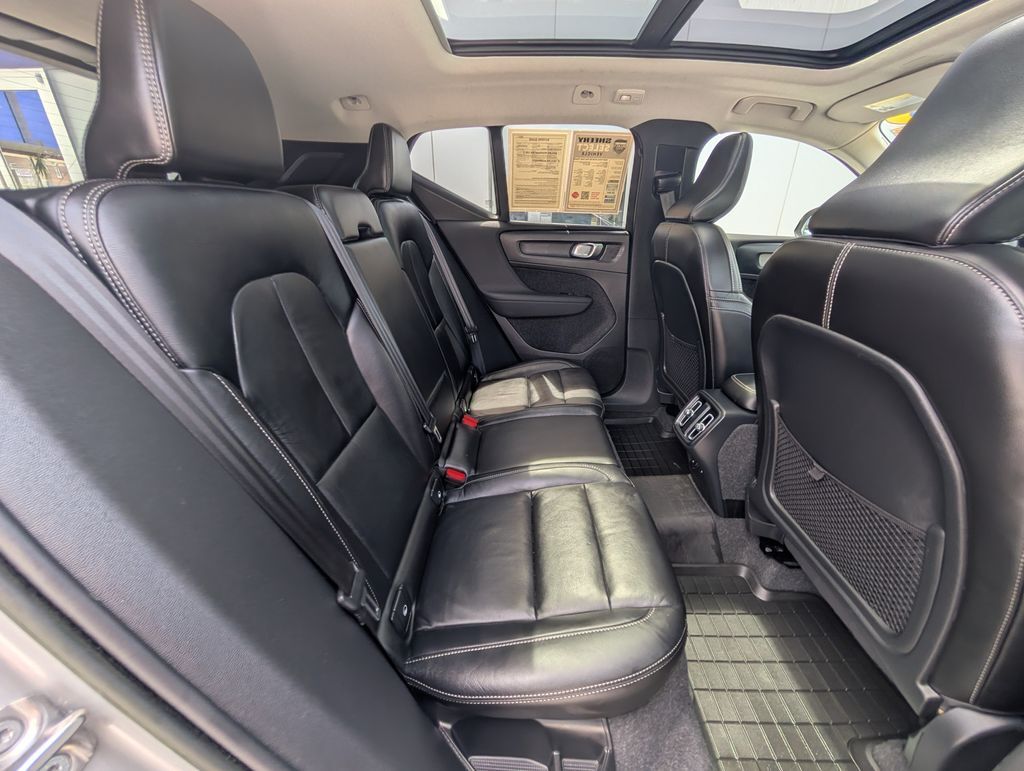 2023 Volvo XC40 B5 Plus Dark Theme Hunt Valley MD