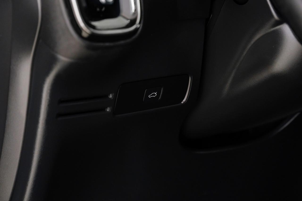 2023 Volvo XC40 B5 ULTIMATE BRIGHT THEME AWD BLIND SPOT ASSIST NAVIGATION SUNROO Carrollton TX