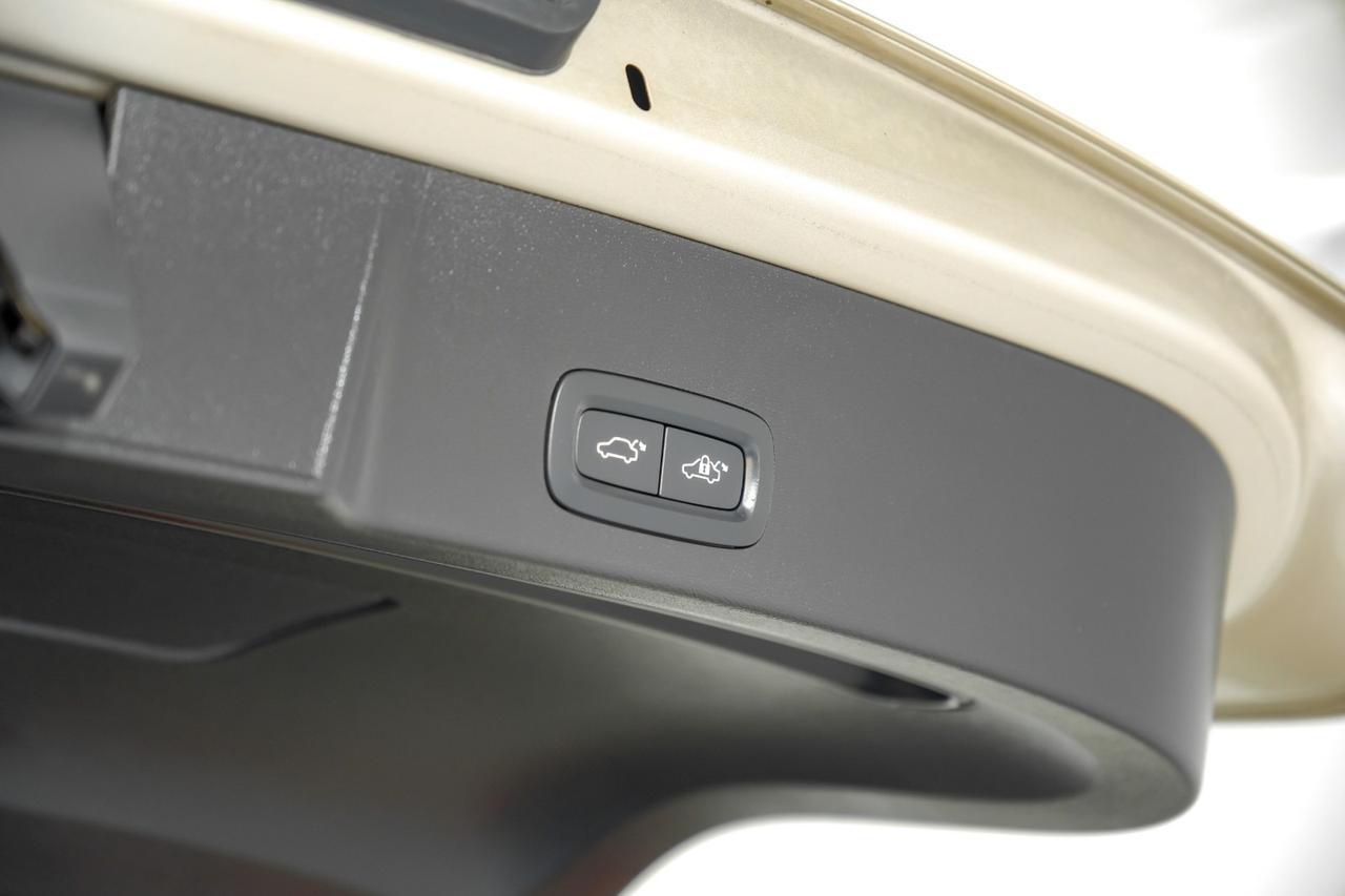 2023 Volvo XC40 B5 ULTIMATE BRIGHT THEME AWD BLIND SPOT ASSIST NAVIGATION SUNROO Carrollton TX