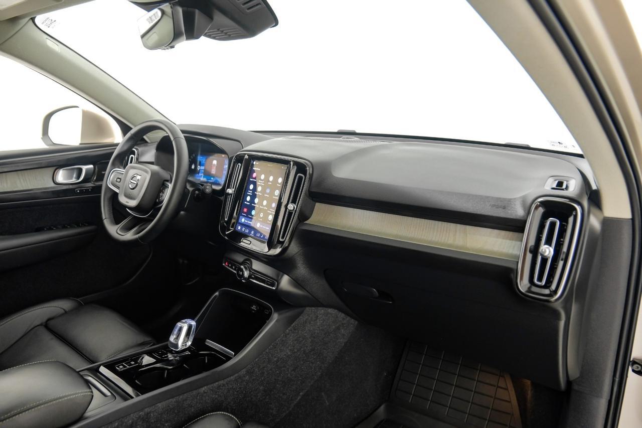 2023 Volvo XC40 B5 ULTIMATE BRIGHT THEME AWD BLIND SPOT ASSIST NAVIGATION SUNROO Carrollton TX