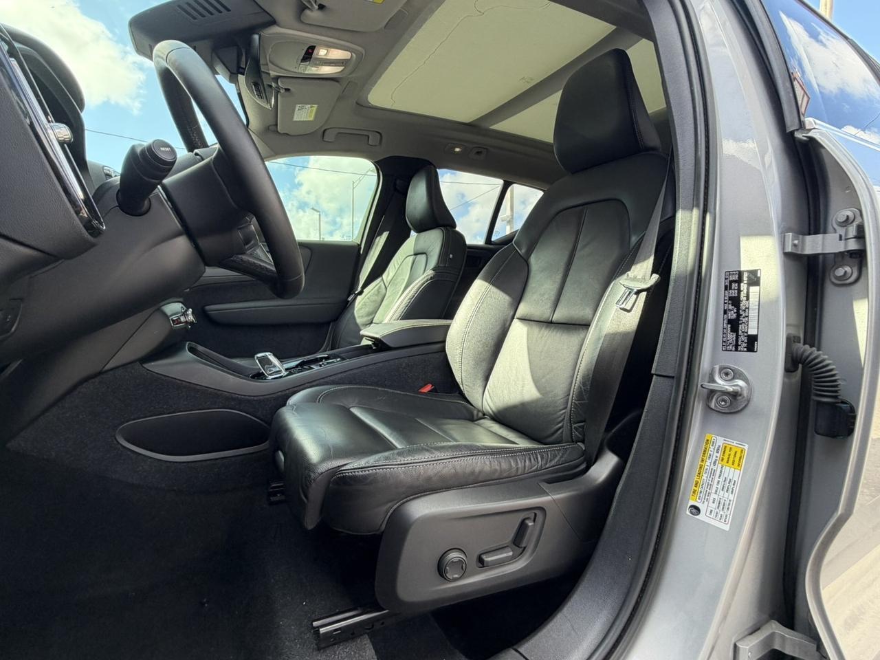 2023 Volvo XC40 Plus Bright Theme Hollywood FL