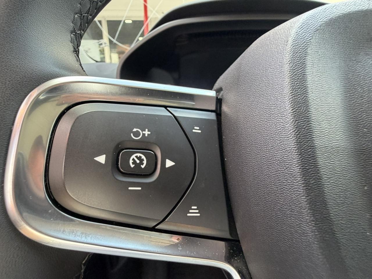 2023 Volvo XC40 Plus Bright Theme Hollywood FL