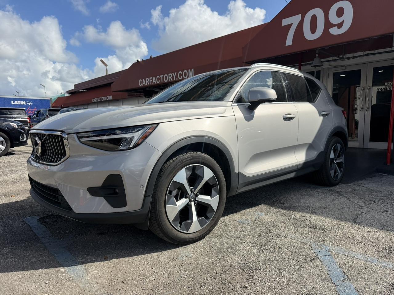 2023 Volvo XC40 Plus Bright Theme Hollywood FL