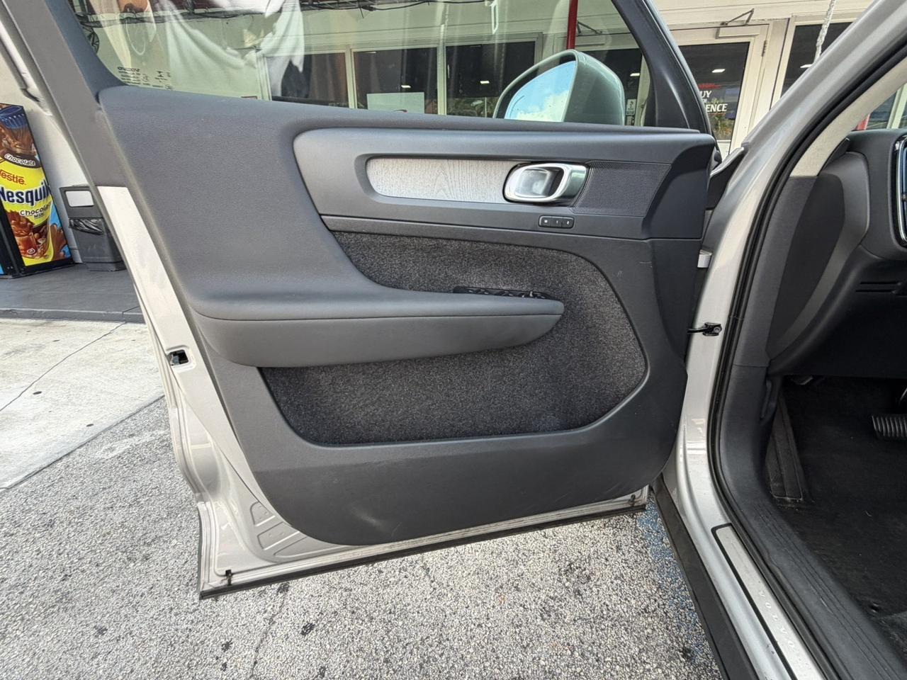 2023 Volvo XC40 Plus Bright Theme Hollywood FL