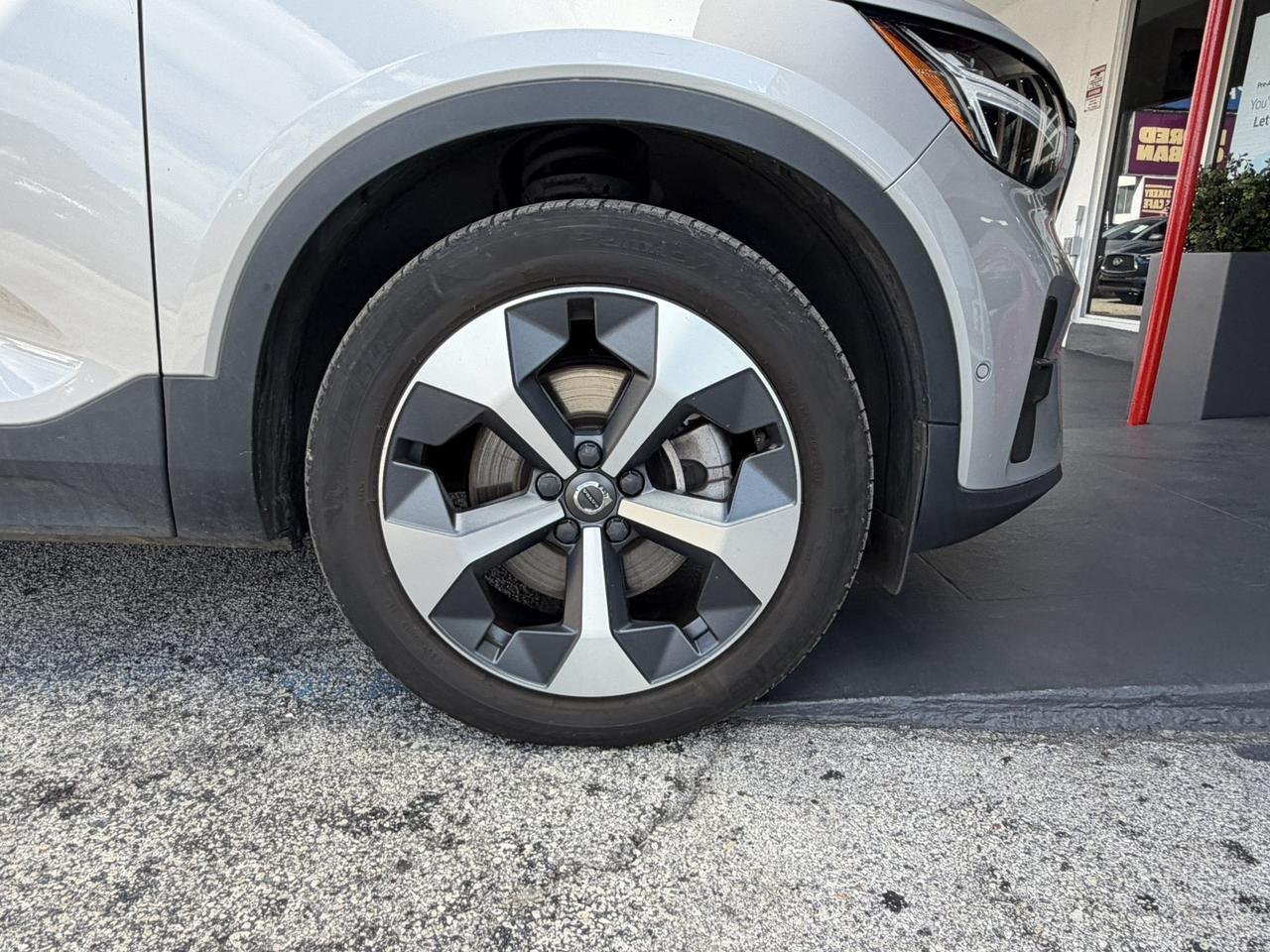 2023 Volvo XC40 Plus Bright Theme Hollywood FL