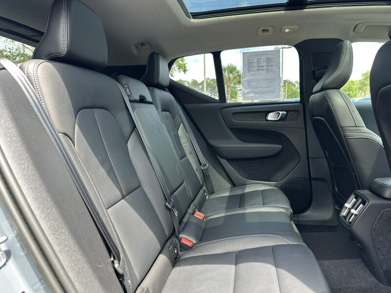 2023 Volvo XC40 Plus Bright Theme Jacksonville FL