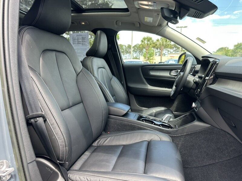 2023 Volvo XC40 Plus Bright Theme Jacksonville FL