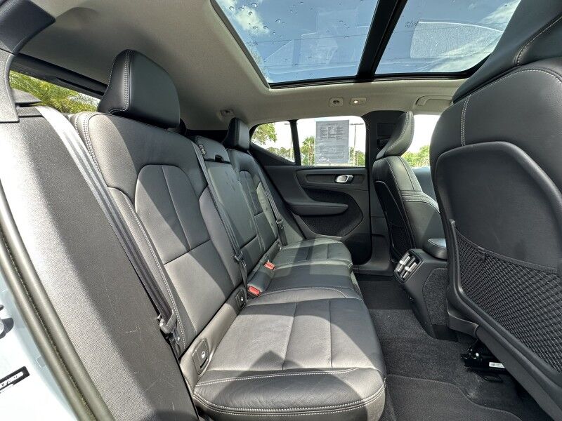 2023 Volvo XC40 Plus Bright Theme Jacksonville FL