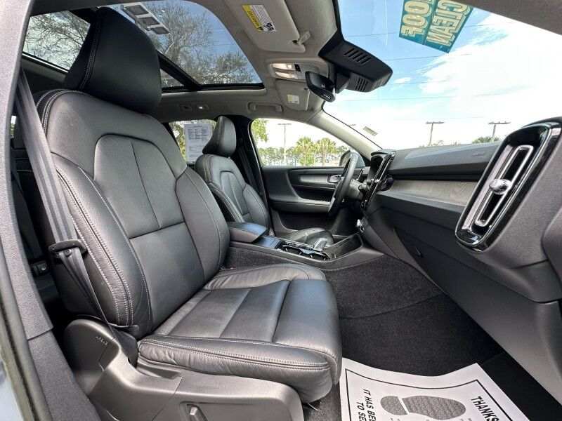 2023 Volvo XC40 Plus Bright Theme Jacksonville FL