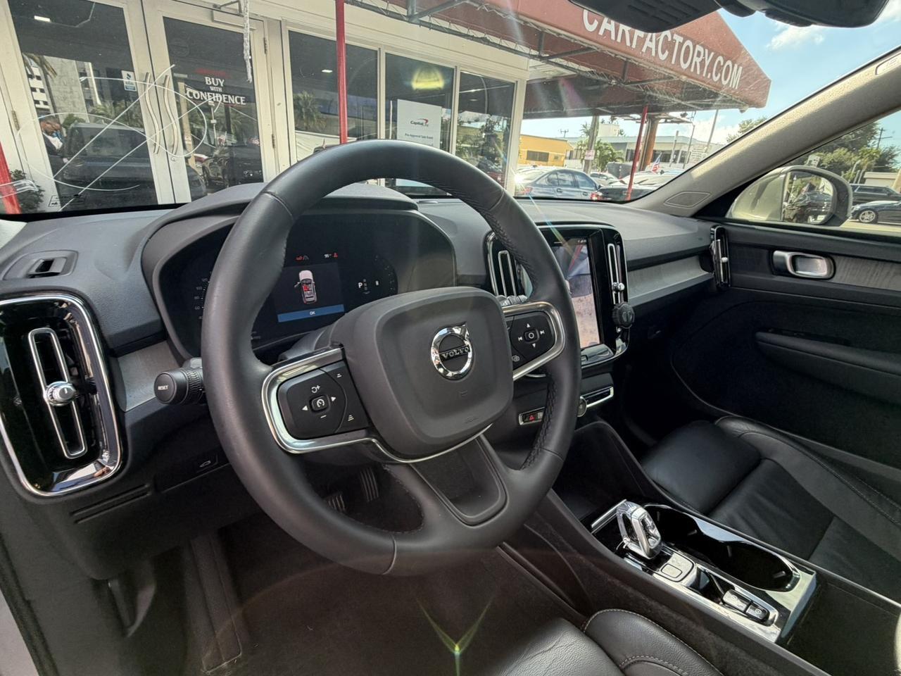 2023 Volvo XC40 Plus Bright Theme Miami FL