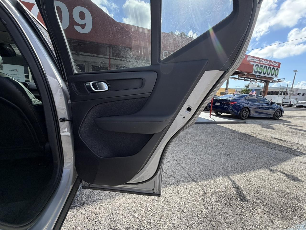 2023 Volvo XC40 Plus Bright Theme Miami FL