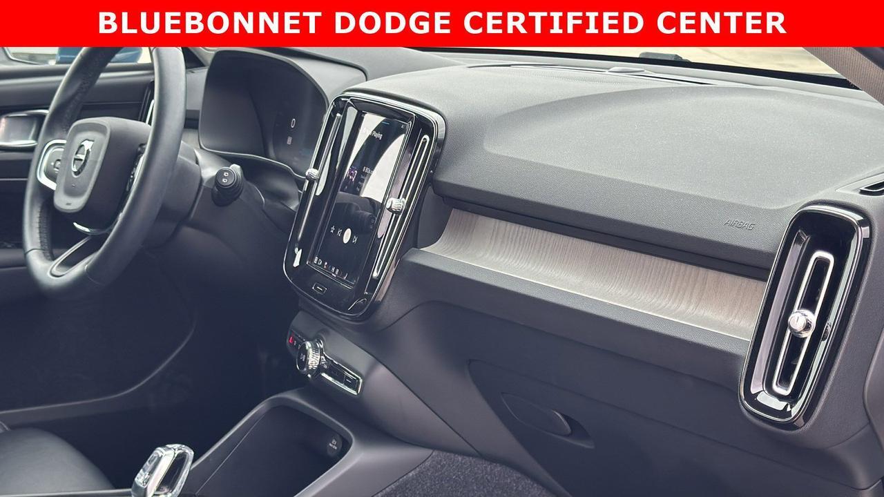 2023 Volvo XC40 Plus Bright Theme New Braunfels TX