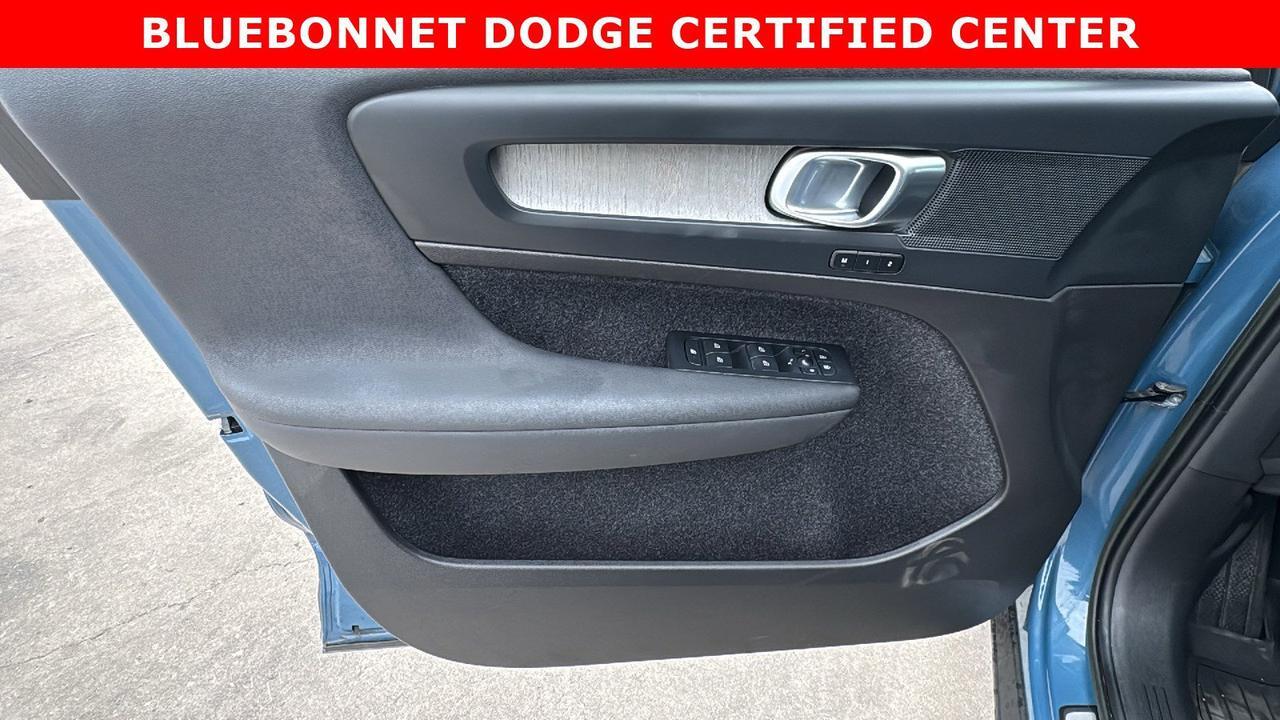 2023 Volvo XC40 Plus Bright Theme New Braunfels TX